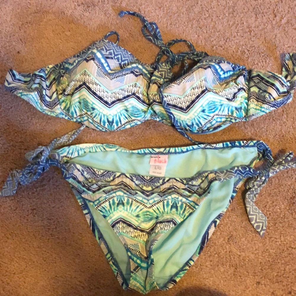 Lightly worn bikini